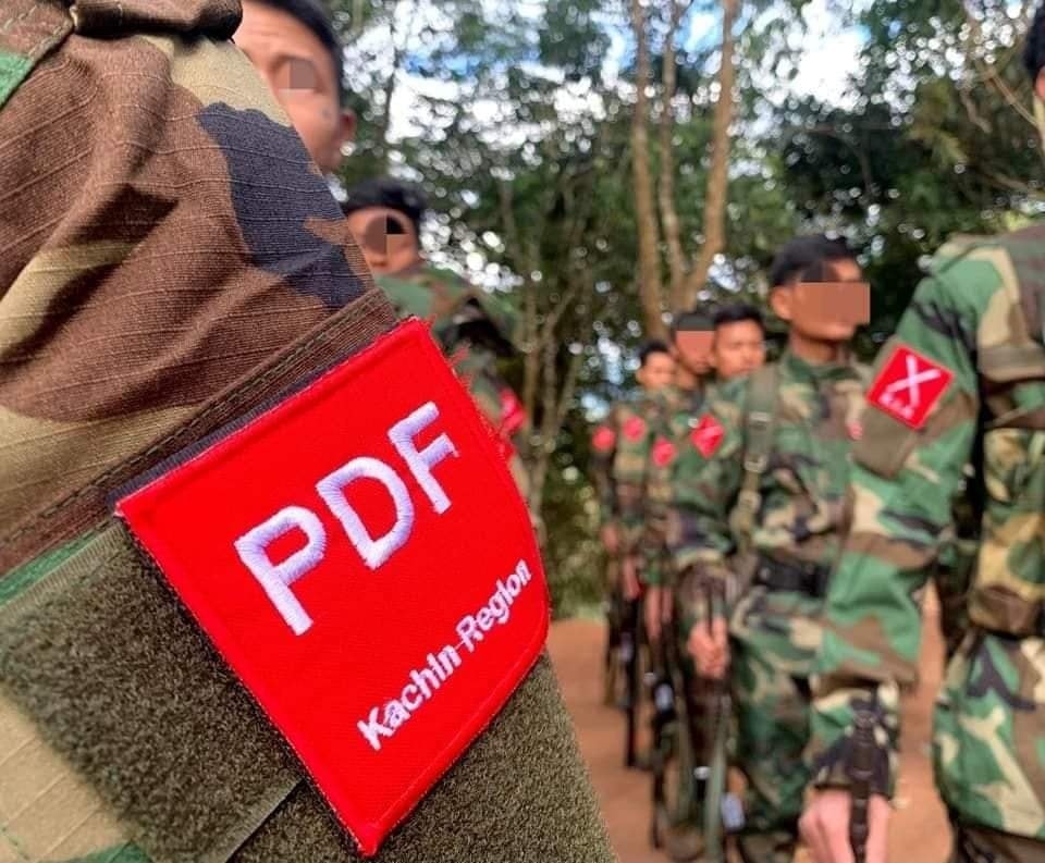 PDF have seized three security posts at Htigyaing Township.